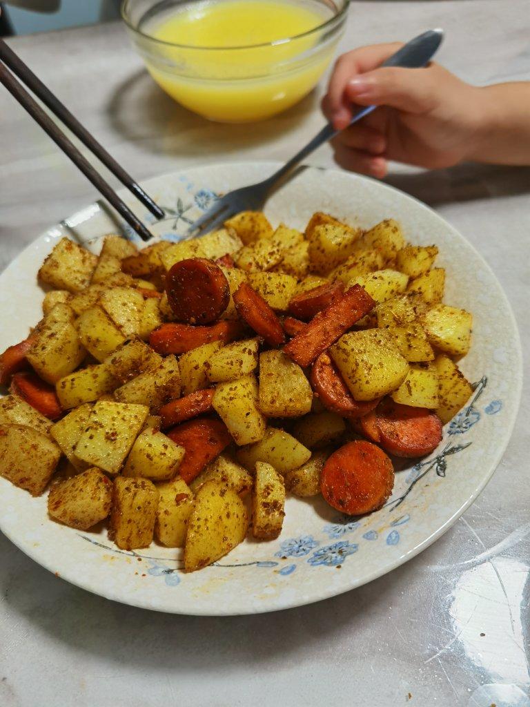 孜然火腿土豆丁