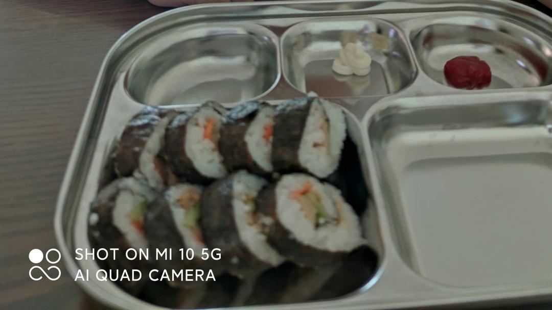 寿司紫菜卷饭