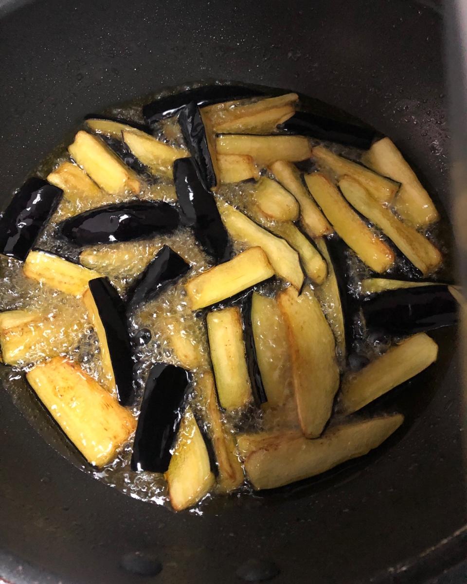 为什么饭店里的茄子会这么好吃？答案在这里——红烧肉末茄子（多动图，孔瑶的食谱）