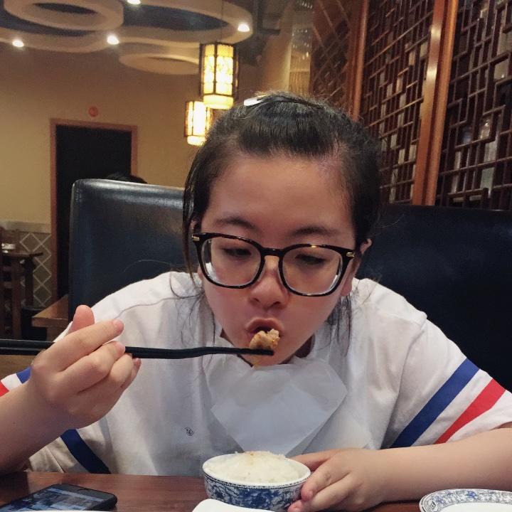 小婉学做饭