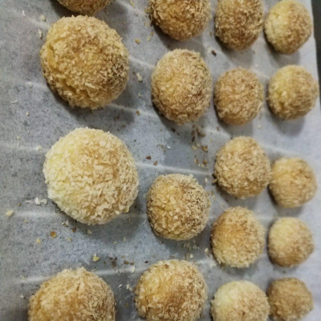【视频】椰蓉小酥球（消耗蛋黄）童年美食