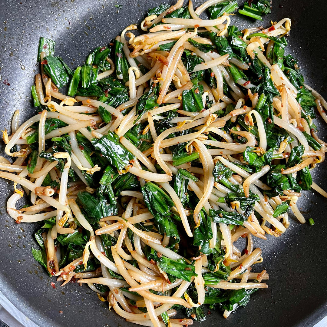 韭菜炒豆芽