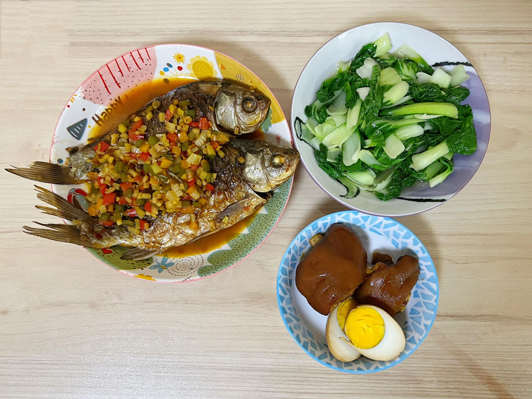 家传煎鲫鱼