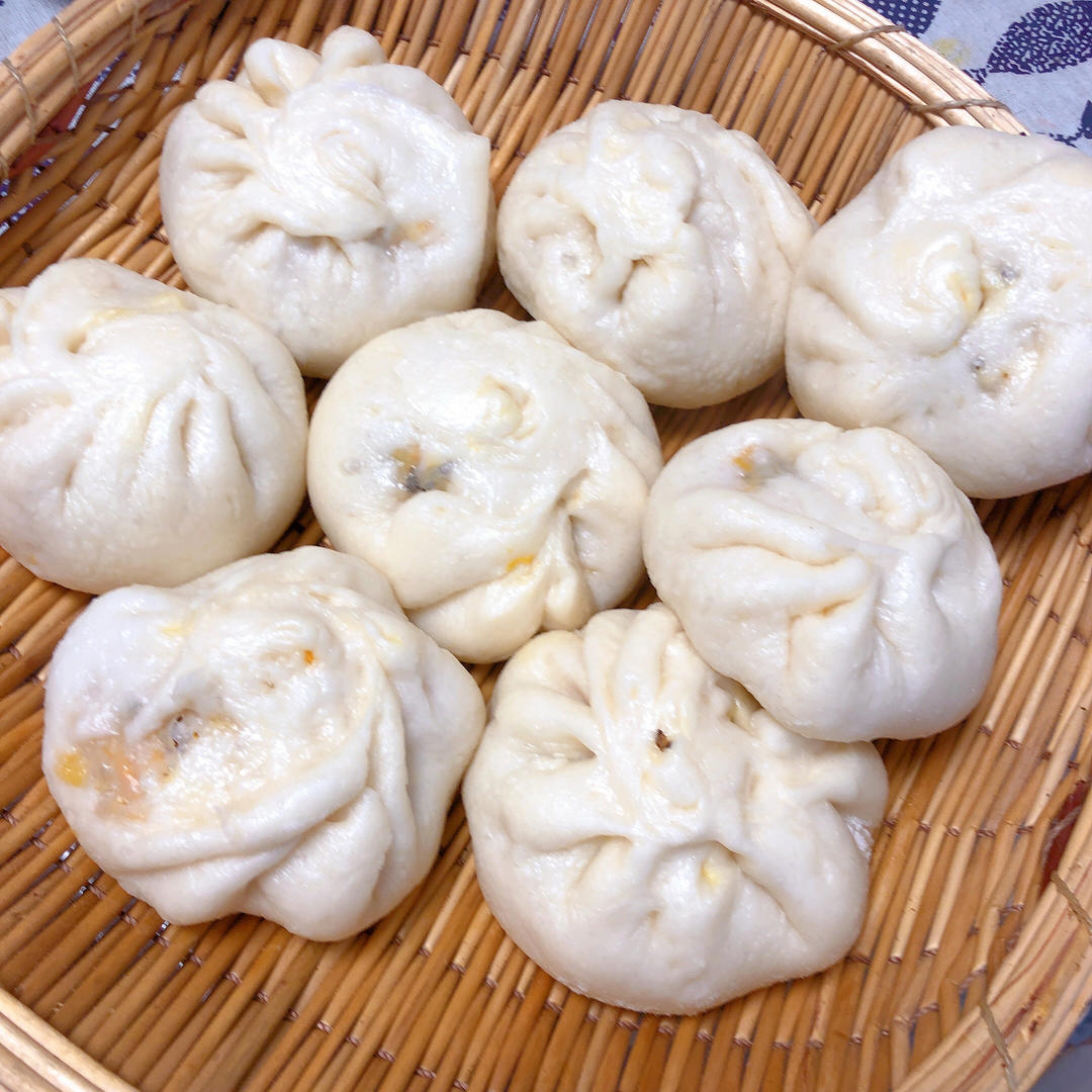胡萝卜木耳鸡蛋素包子