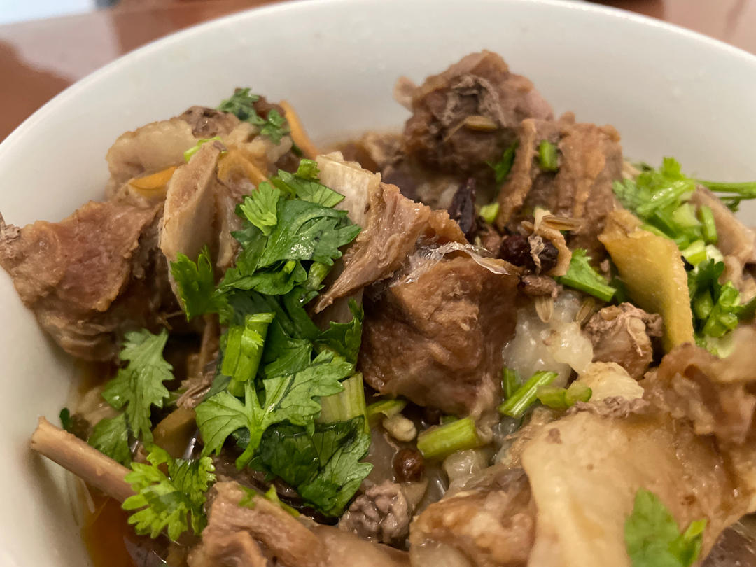 清炖羊肉汤