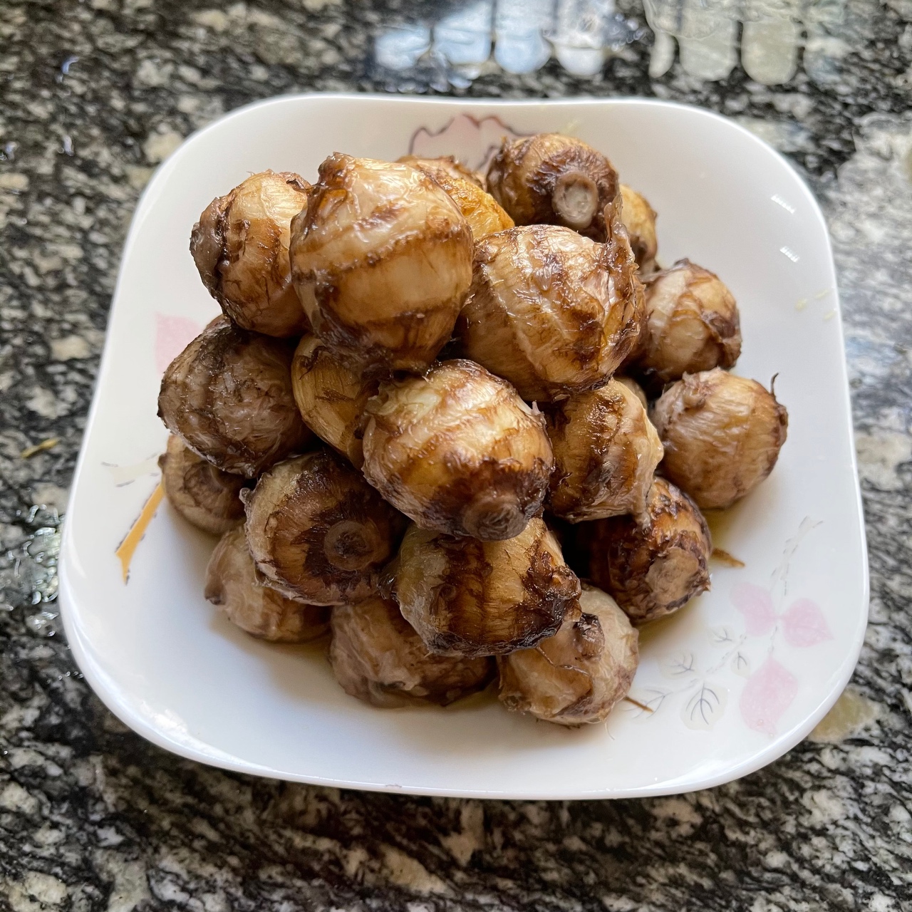 宁波人最爱的雪菜汁烤毛芋艿的做法