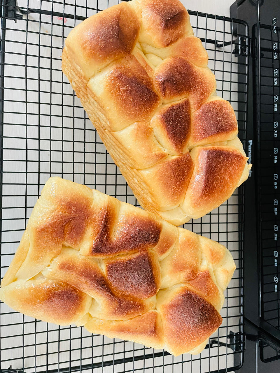 如云朵般柔软～日式炼乳手撕面包💯好吃到爆