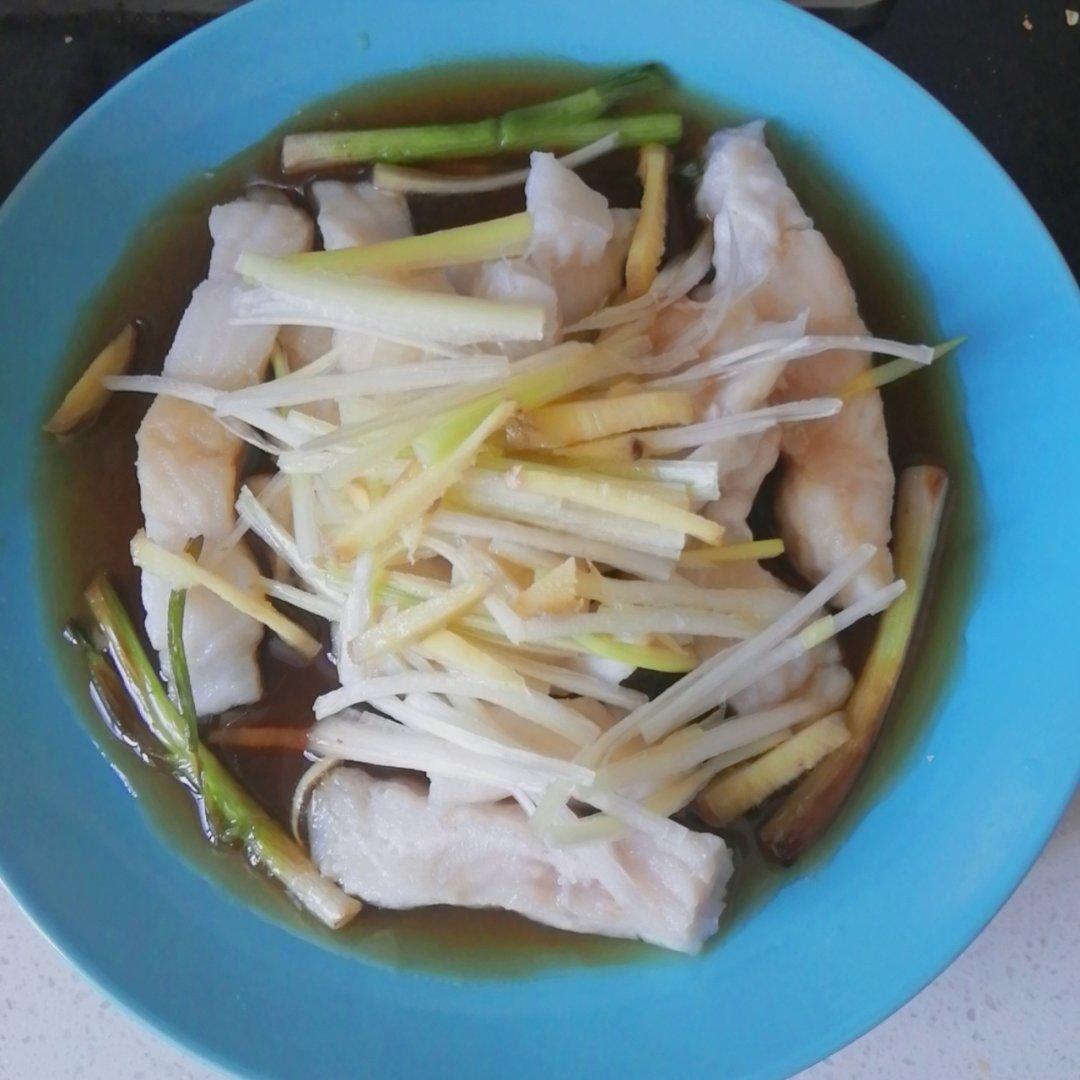 清蒸巴沙鱼