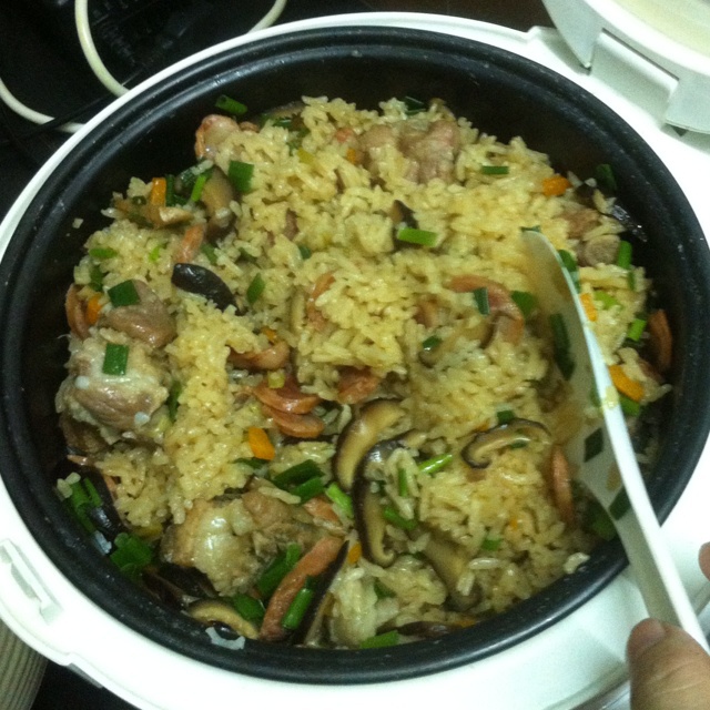 排骨腊肠电饭煲焖饭