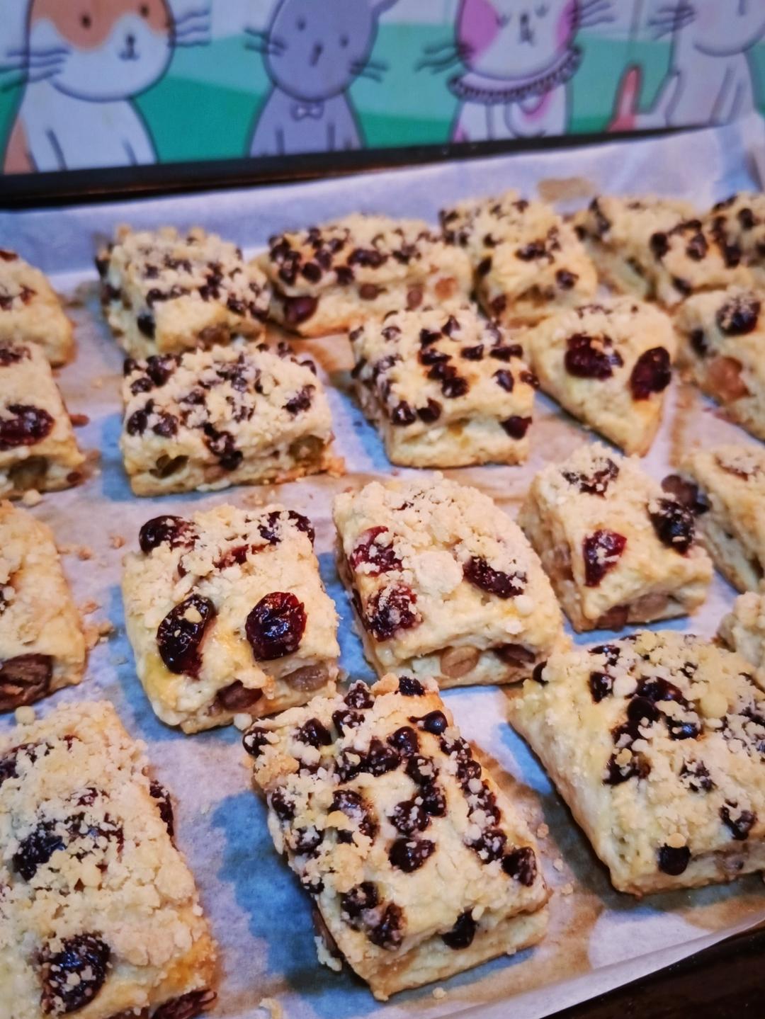 满屋飘香，口口都是满足——酥松香甜的蔓越莓蜜豆司康