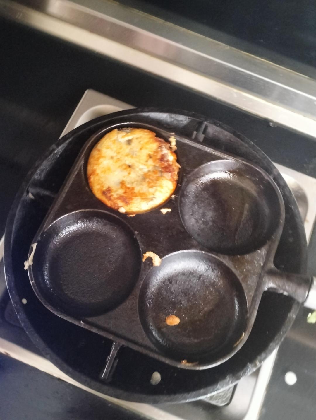 早餐霸王~沉甸甸鸡蛋汉堡