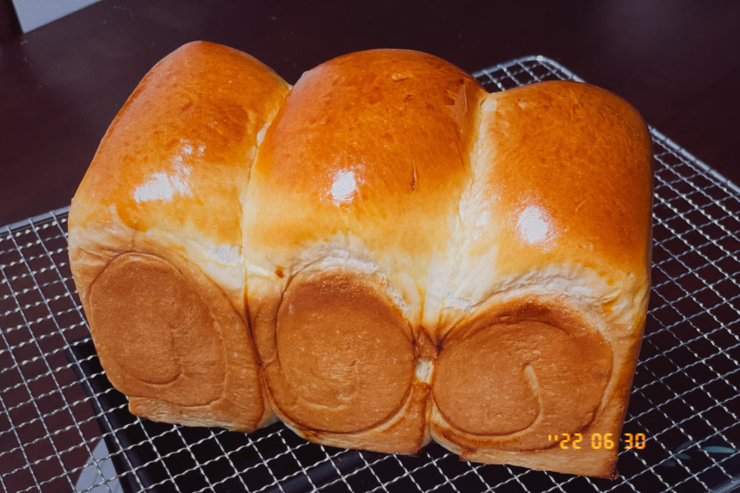 基本鲜奶吐司