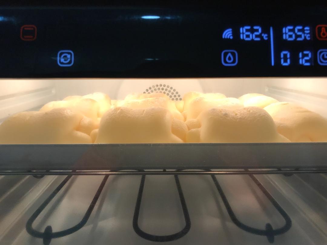 软到不知所措的牛奶卷