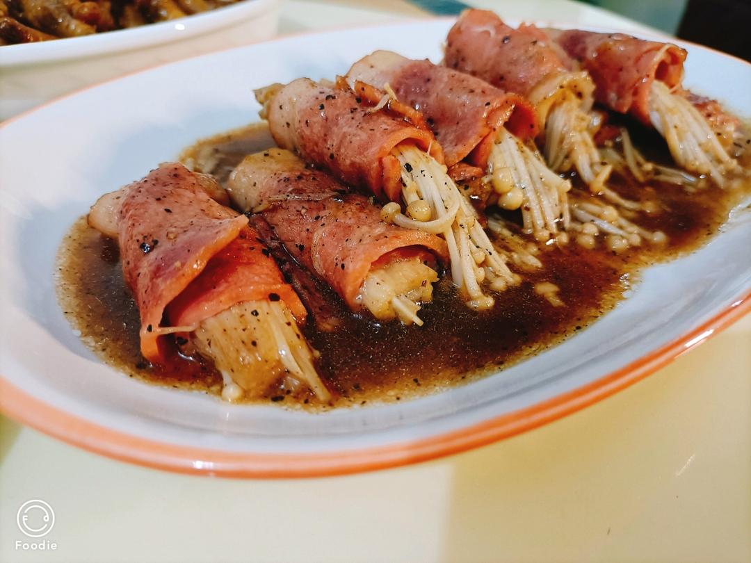 快手十分钟【金针菇培根卷】