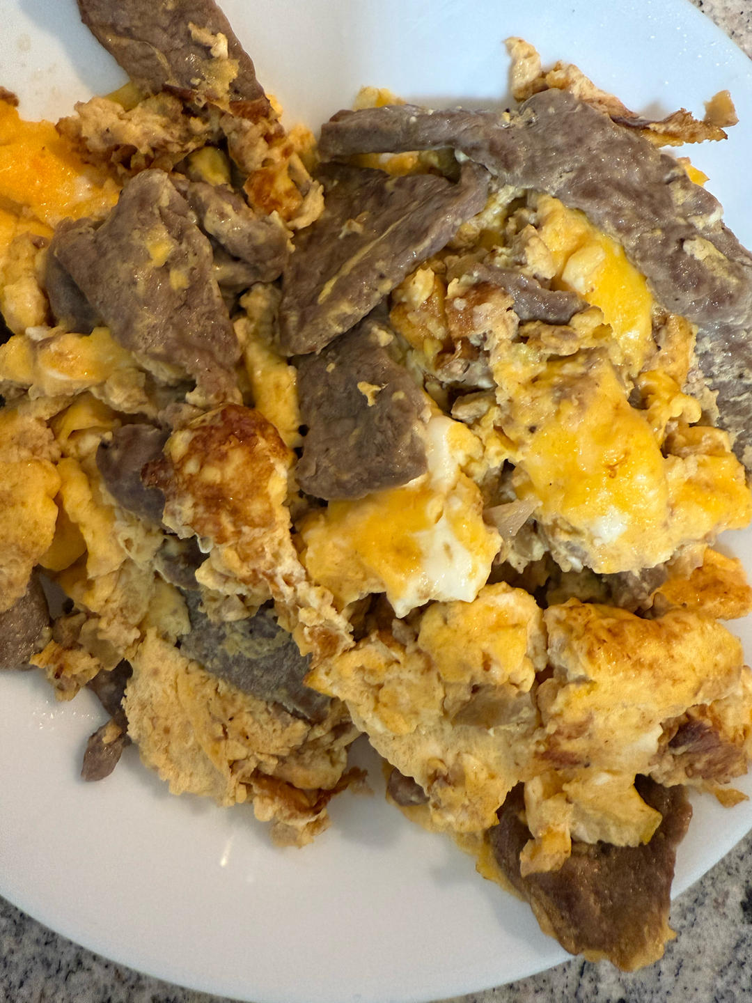 滑蛋牛肉，牛肉滑嫩，鸡蛋松软