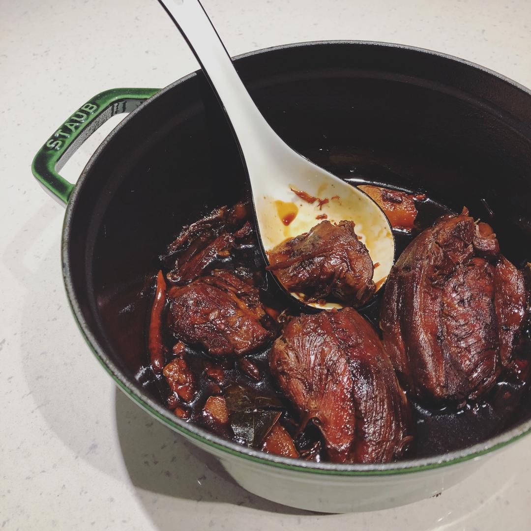 卤牛肉