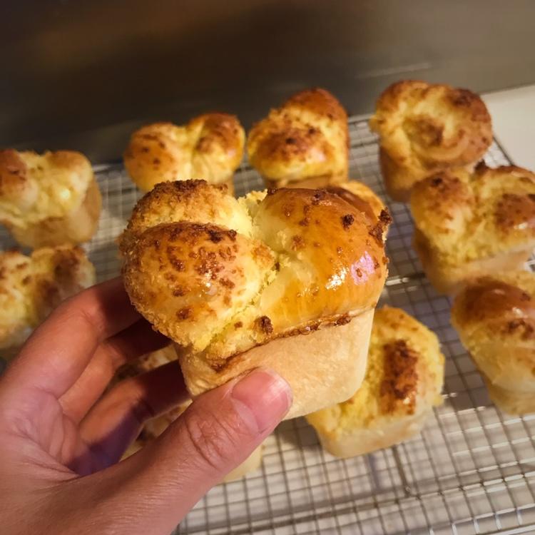 椰蓉小方块面包