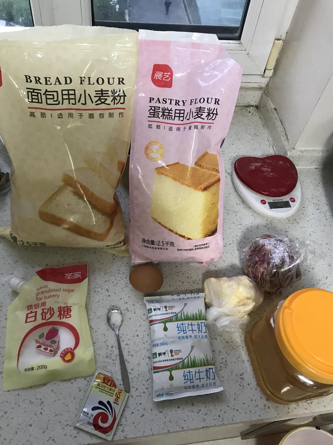纯奶手撕吐司的做法 步骤1