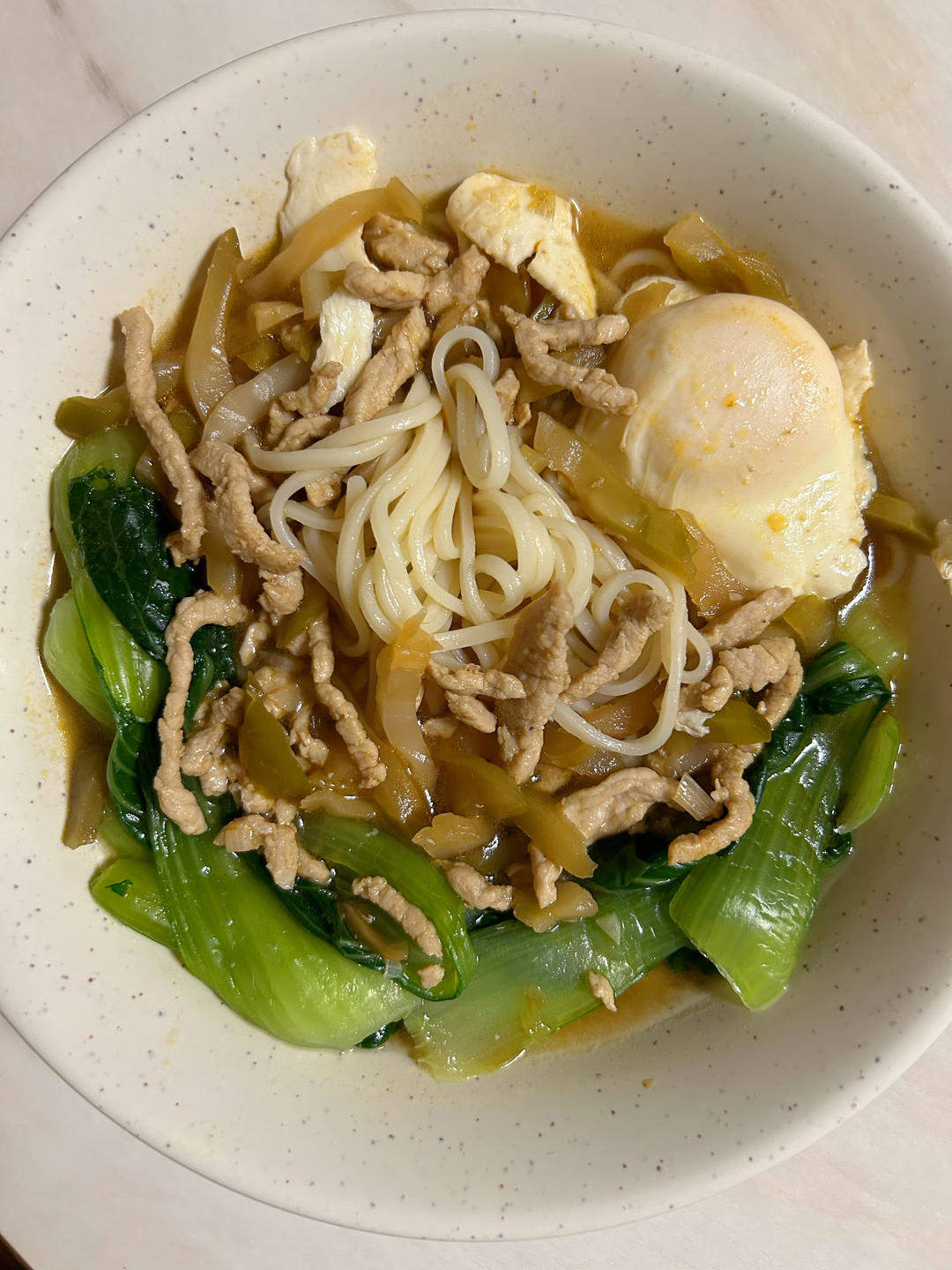 多少次早起就为了这一口——榨菜肉丝面
