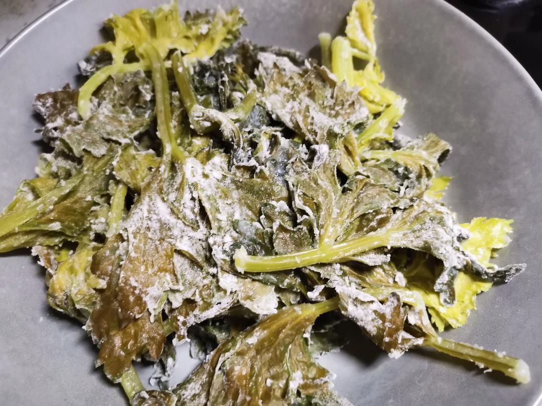 蒸芹菜叶（蒸野菜）