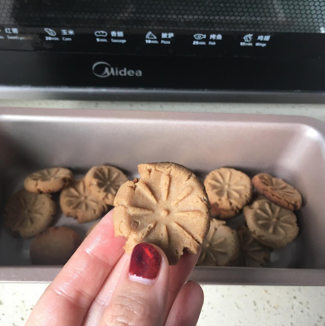 花生酱小小酥——好吃到迎风飘泪的饼干