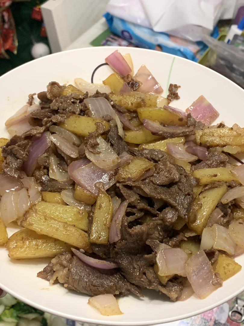 孜然土豆炒牛肉