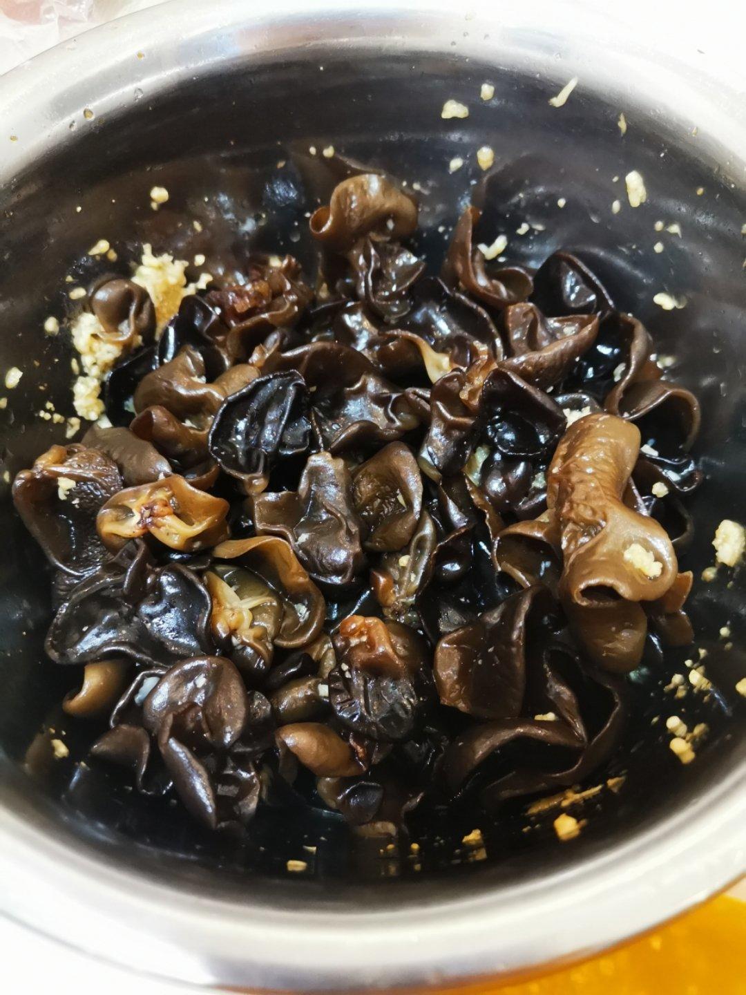 凉拌爽脆木耳