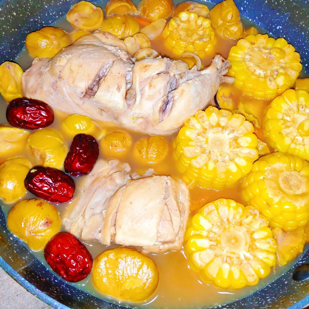 立冬滋补丨板栗鸡腿汤