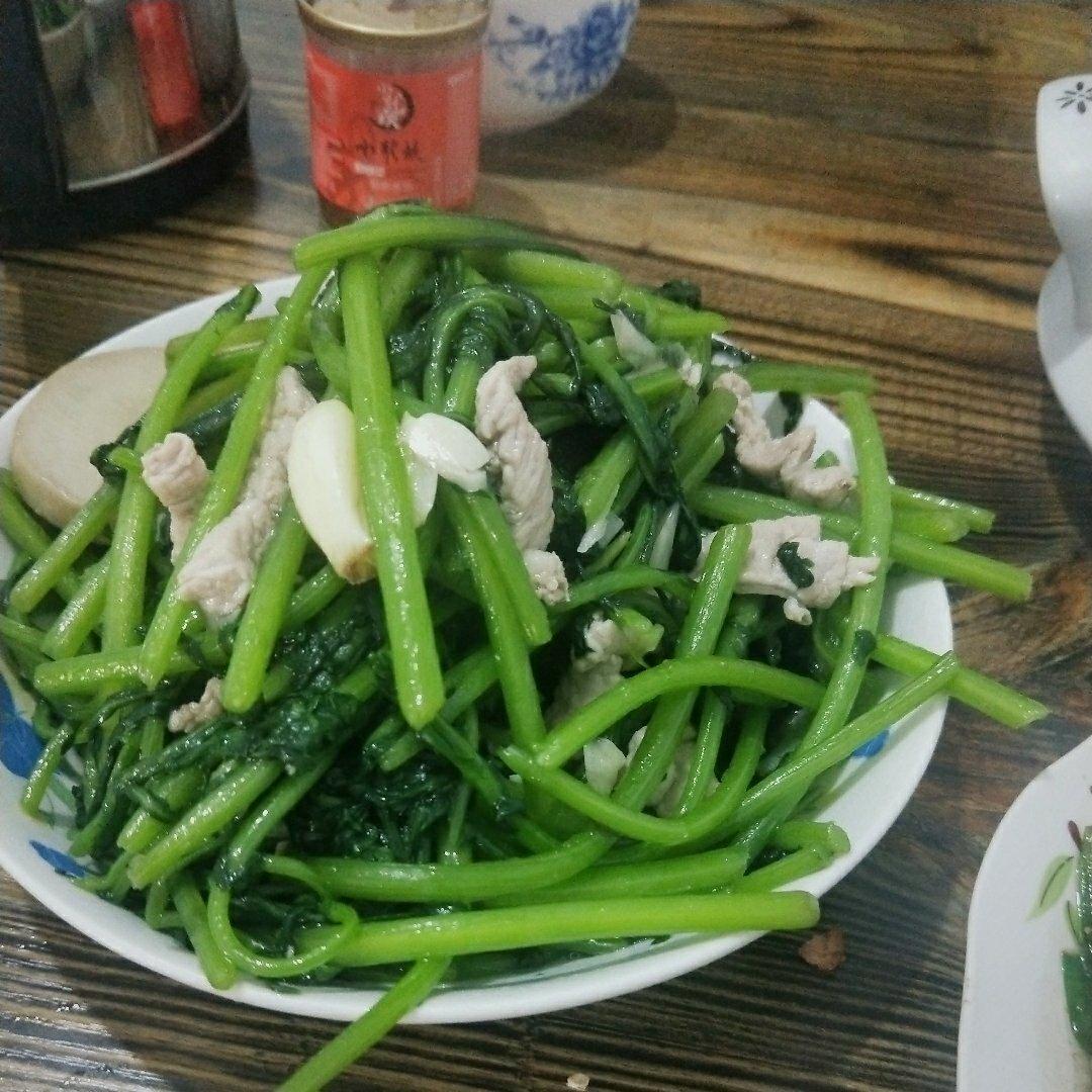 茼蒿炒肉