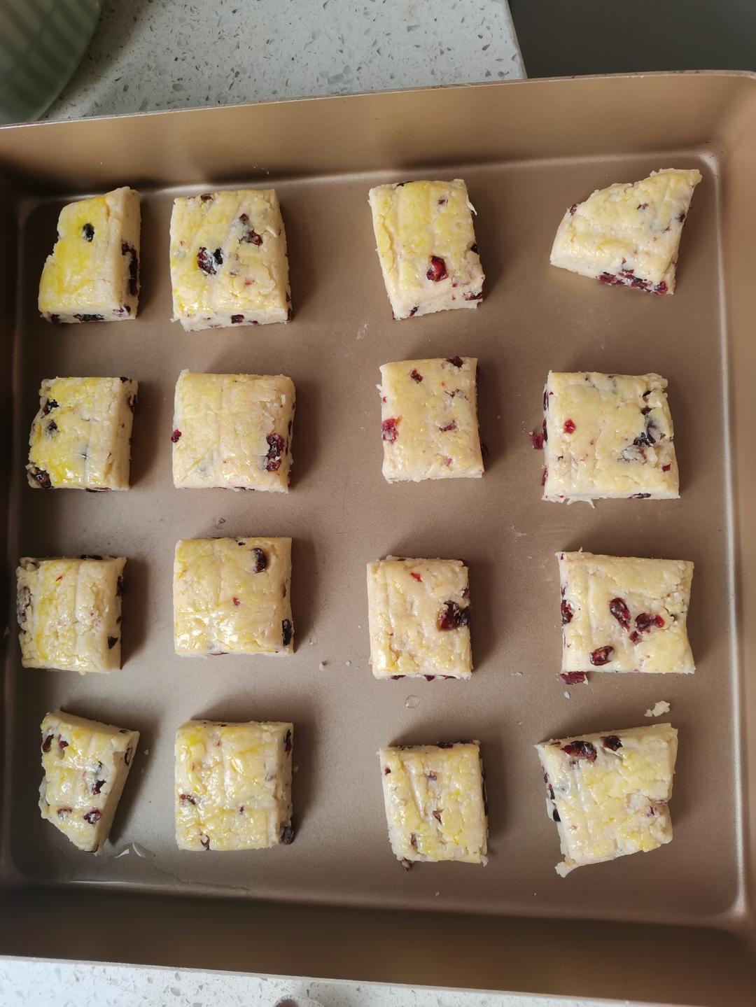 完美裂纹～百分百成功的超好吃奶香司康（禁止搬运）