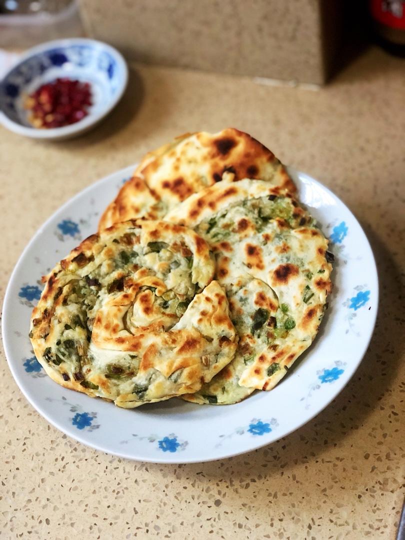 金黄酥脆超简单易做的葱油饼【饺子皮版】