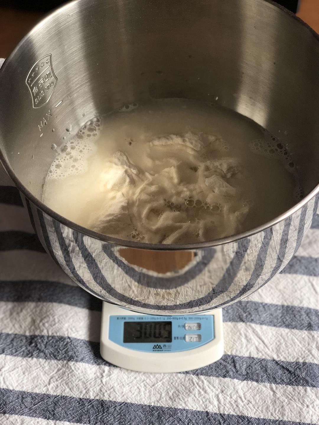 纯奶手撕吐司的做法 步骤1