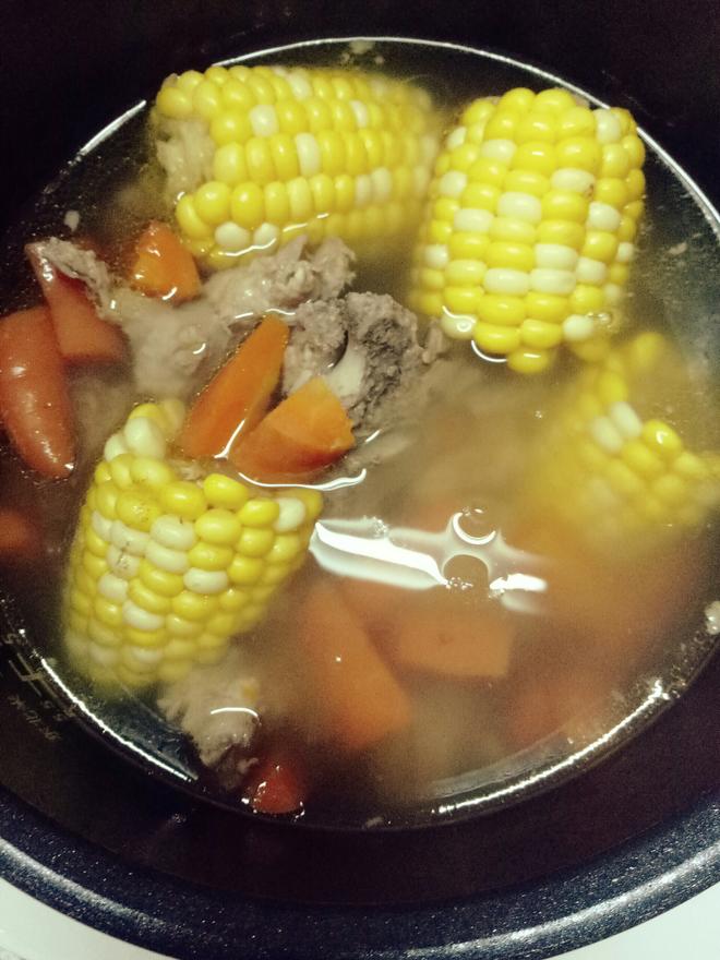 宿舍版玉米排骨汤的做法