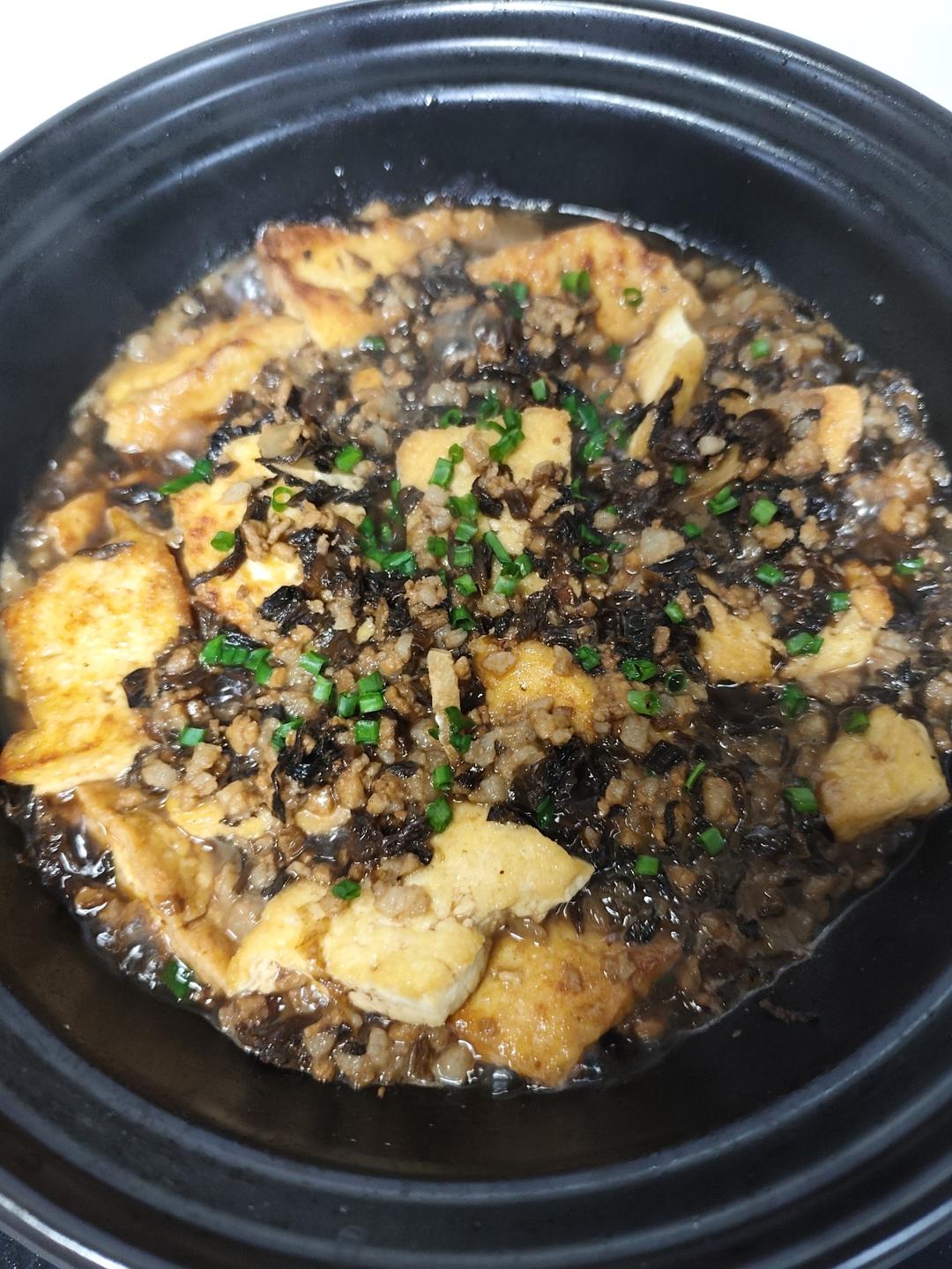 梅干菜肉炖豆腐