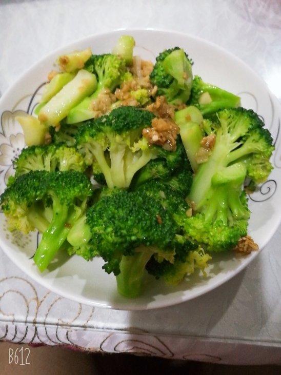 蚝油蒜蓉西兰花