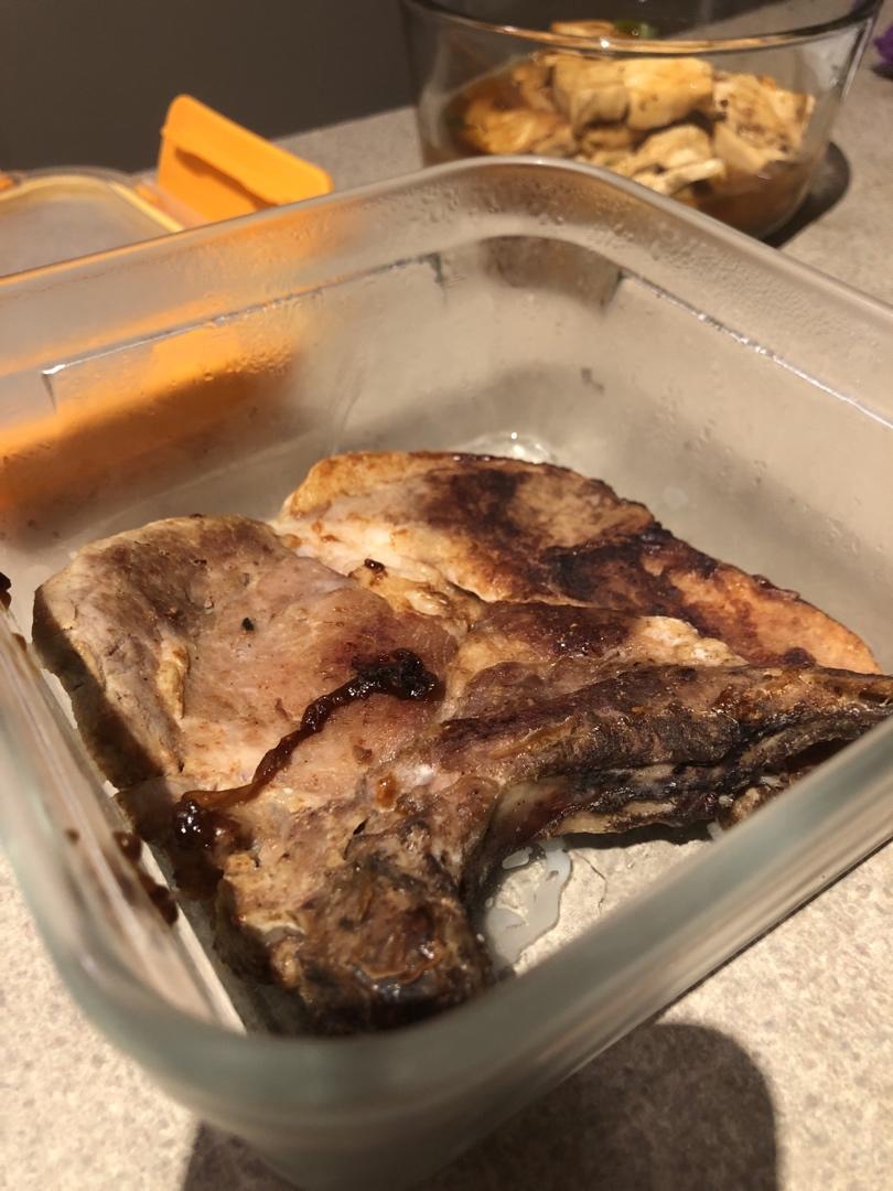 煎猪扒（超简单）和其他的猪扒在这食谱的最下面