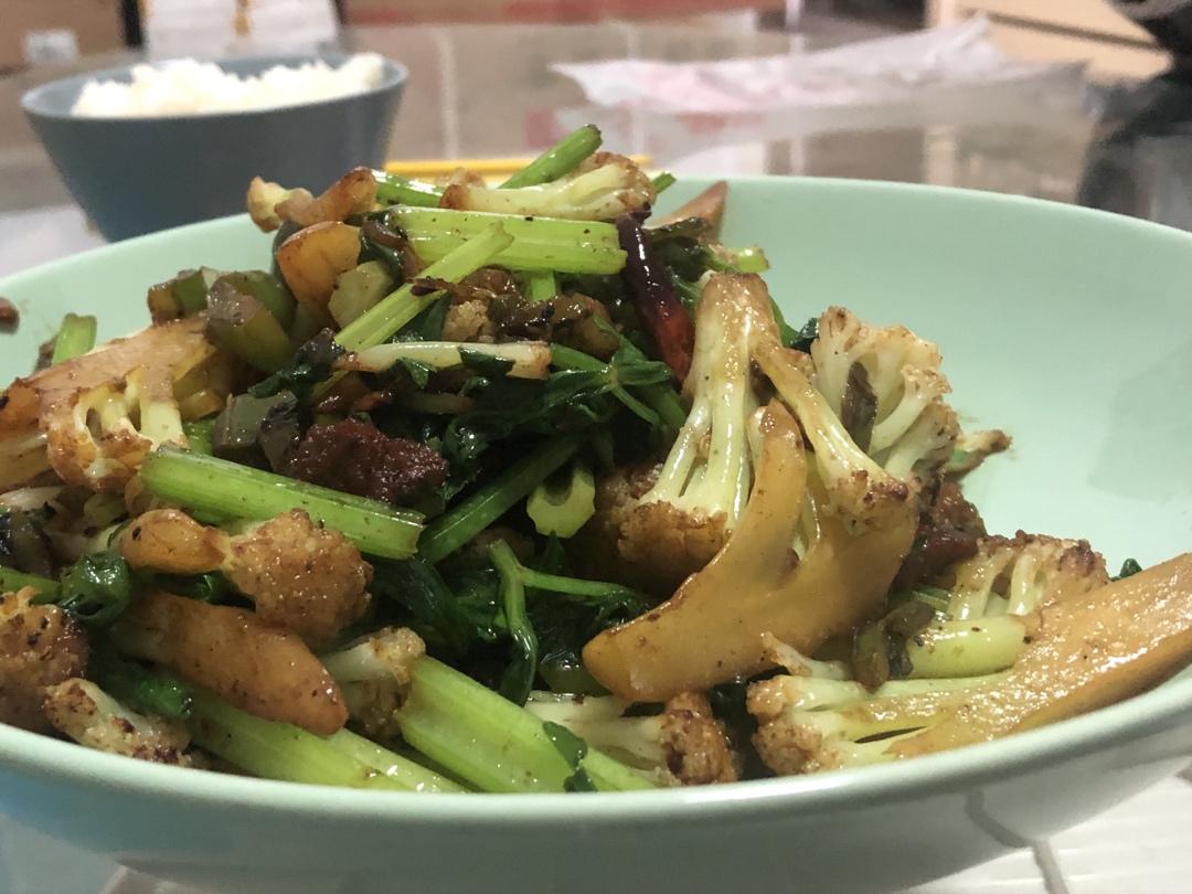和饭店一个味道的干锅花菜