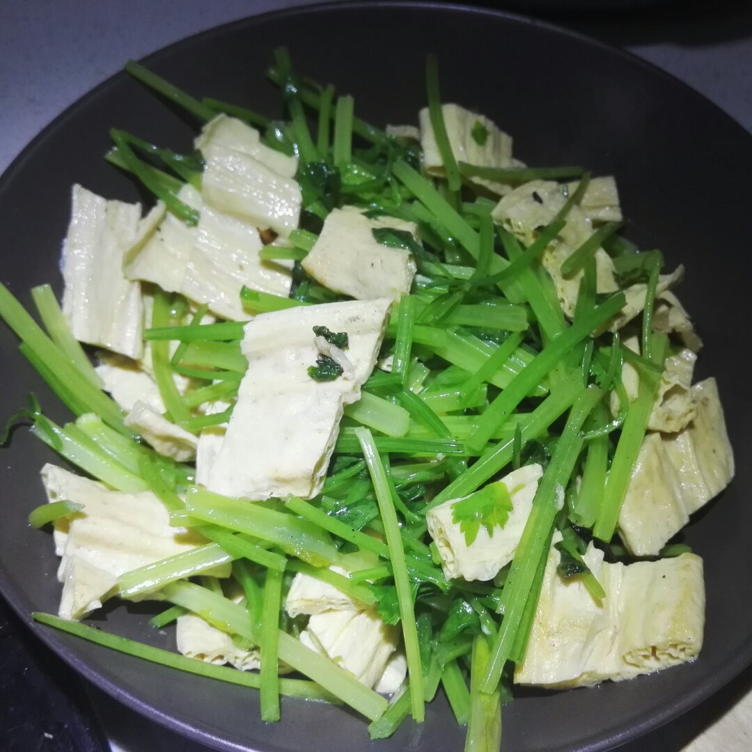 芹菜炒腐竹