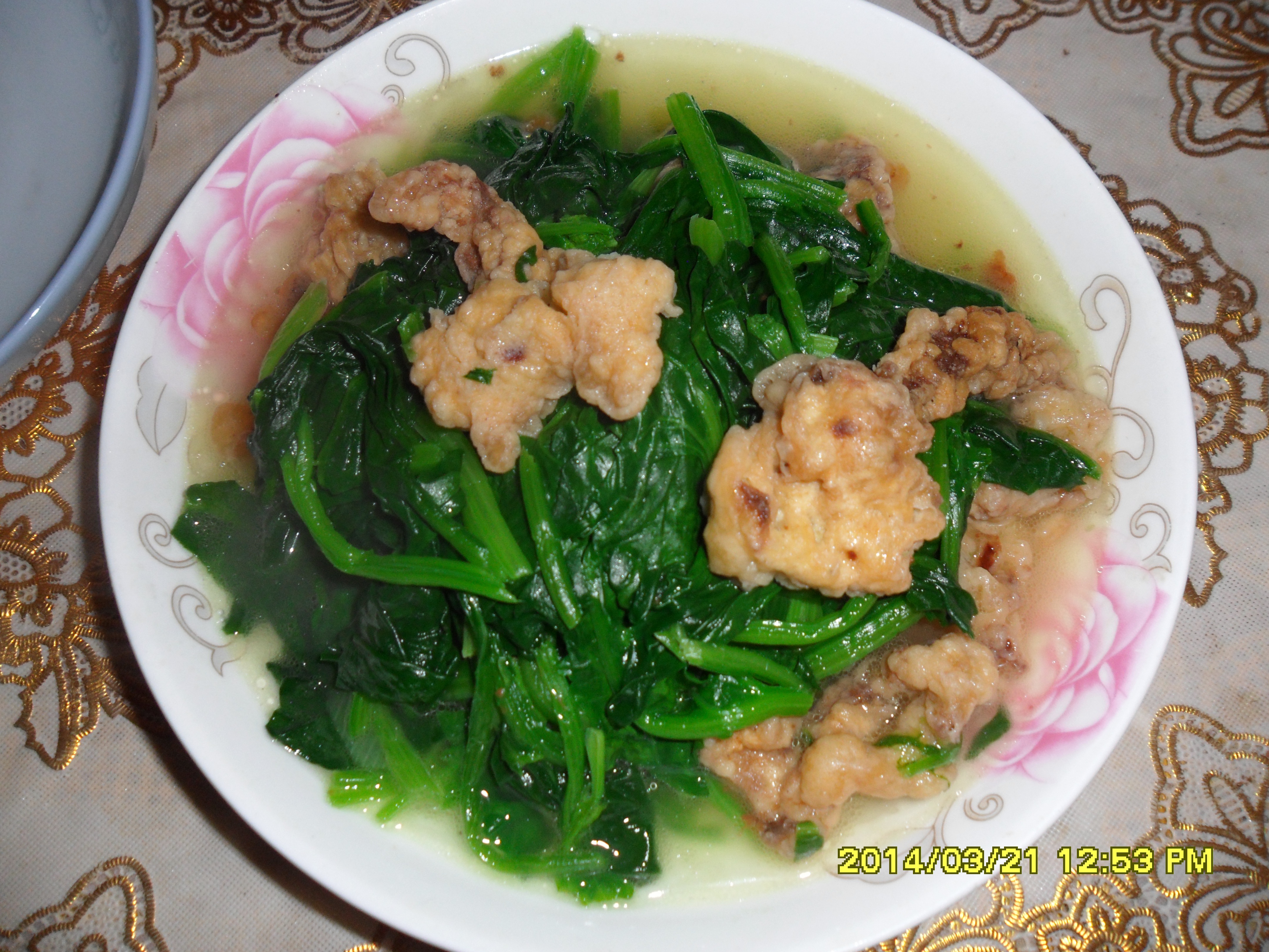 菠菜炸肉粉皮汤