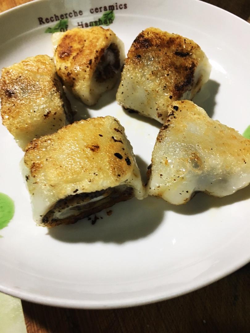 外酥里糯的核桃芝麻糯米卷
