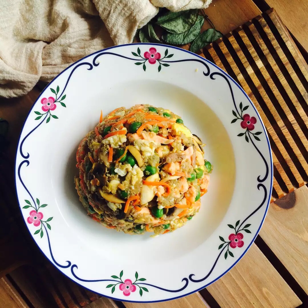 【减脂小厨房】百变藜麦饭——健康低卡新美味