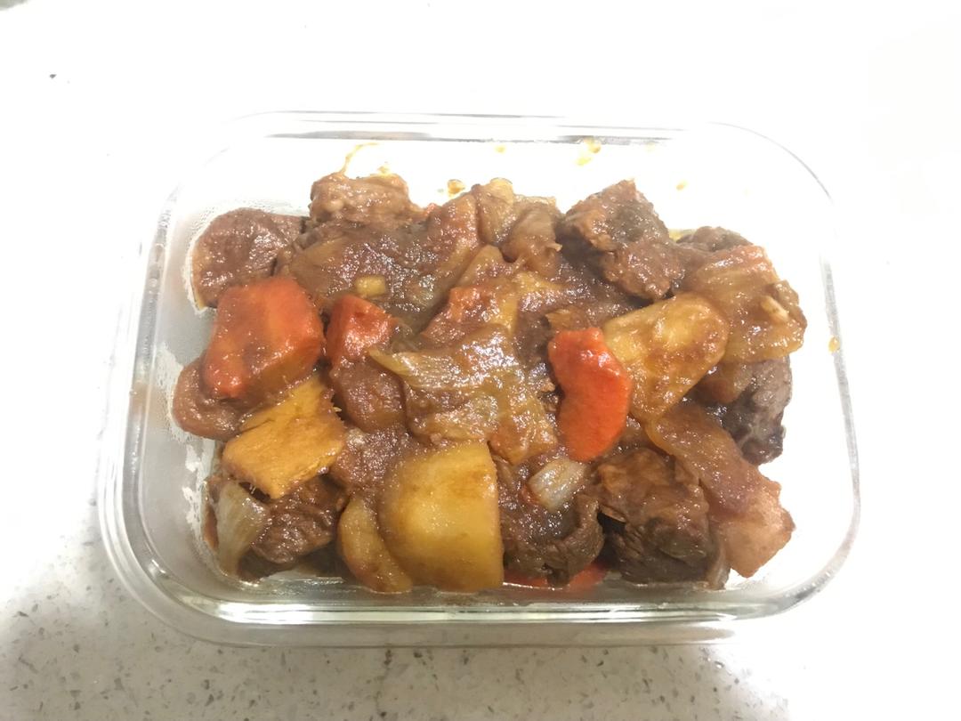 红烧土豆牛腩
