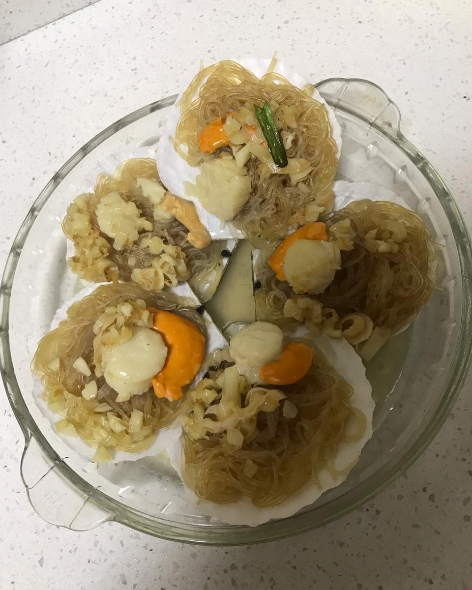 蒜蓉粉丝蒸扇贝粉丝入味有诀窍
