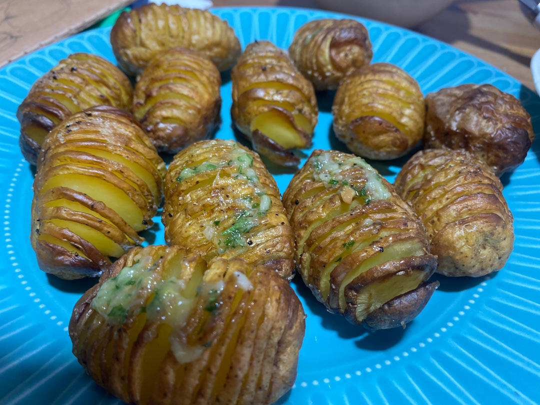 蒜香黄油烤土豆