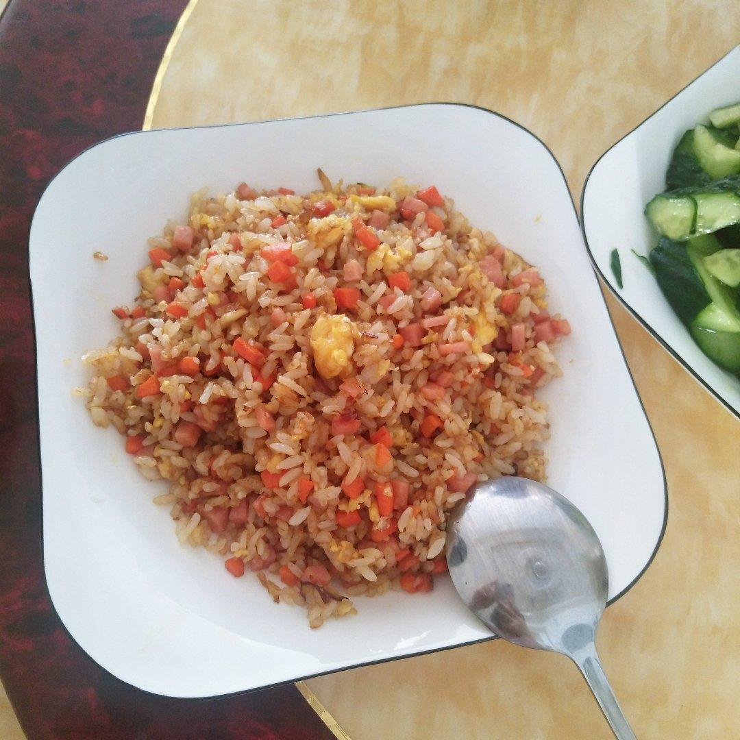 好吃到停不下来的酱油蛋炒饭