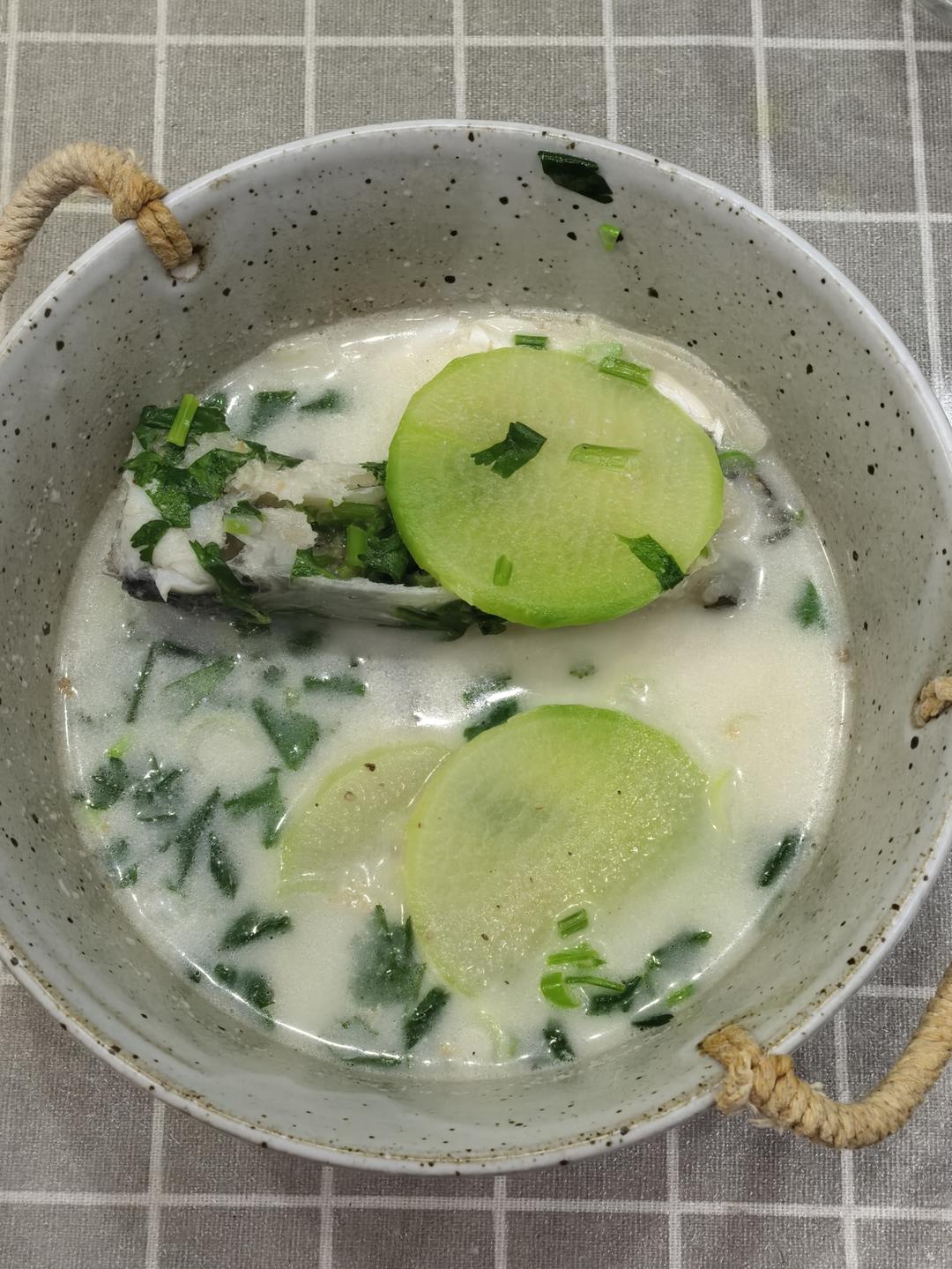 奶白鱼头汤（鲜）
