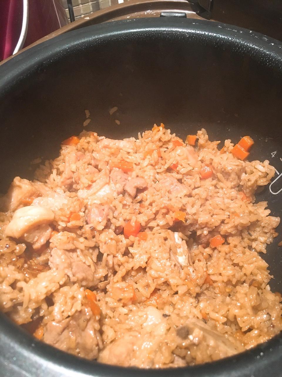 喷香排骨焖饭（爆好吃）