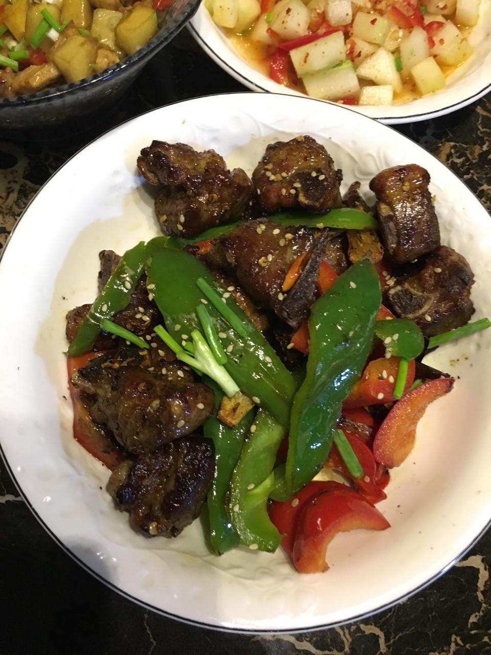 双椒煎排骨