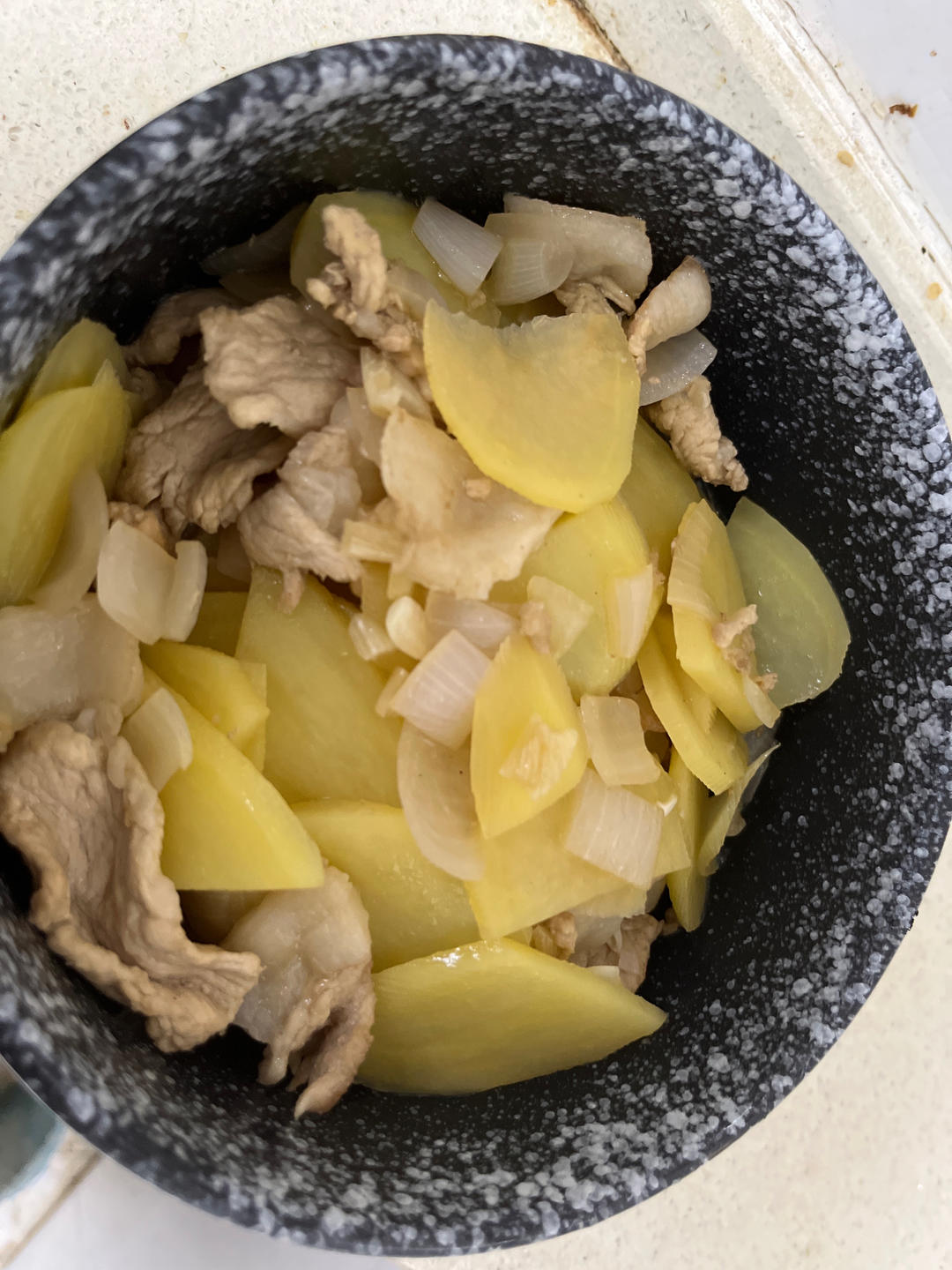 土豆烧肉片