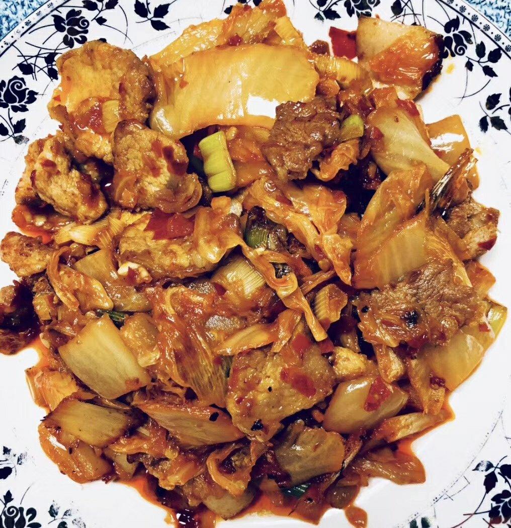 泡菜炒五花肉